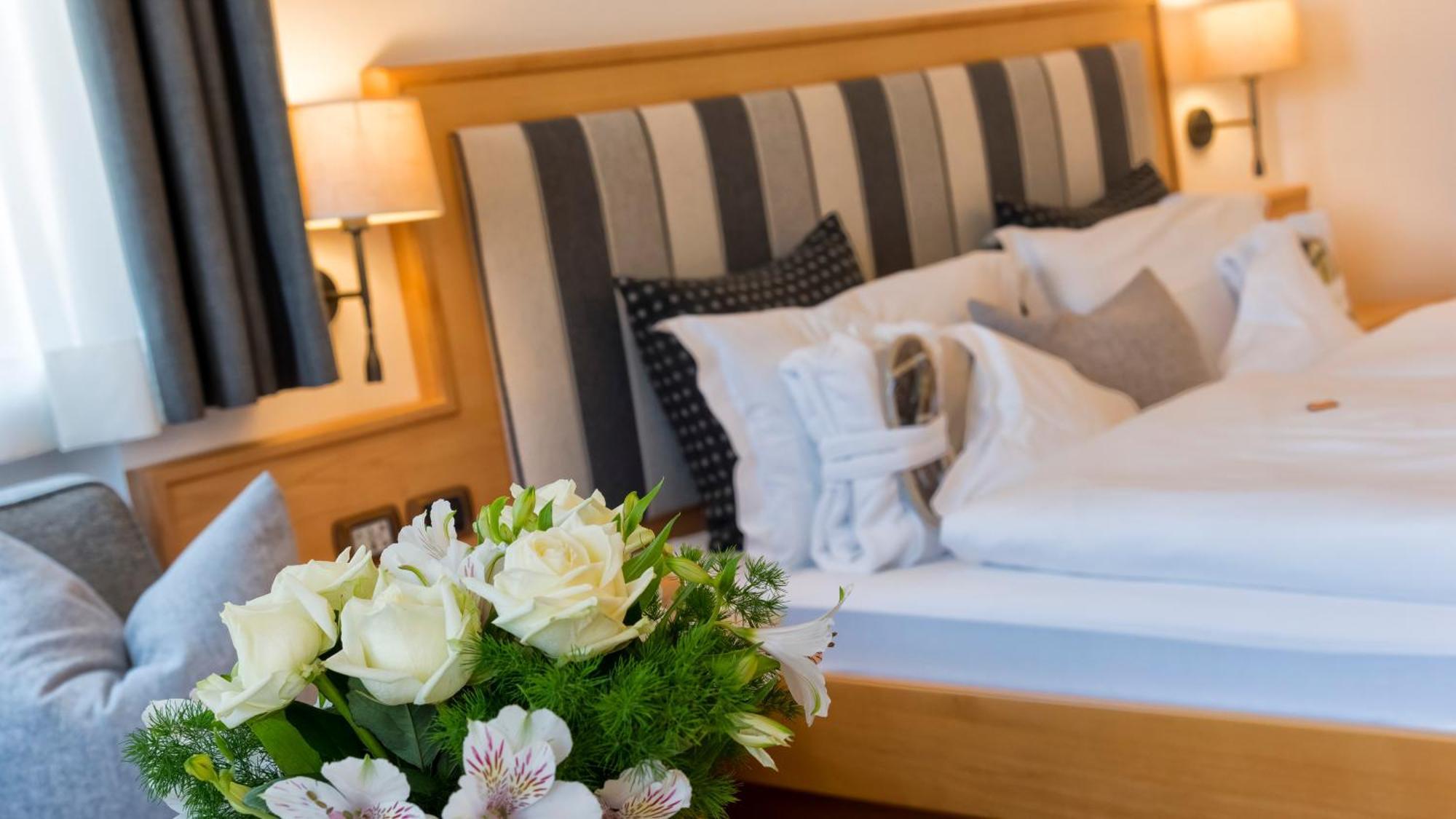 Hotel Genziana Ортизеи Экстерьер фото